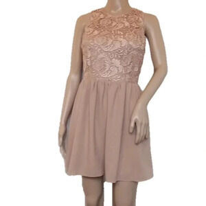 Mustard Seed Floral Embroiderd Lace Dress